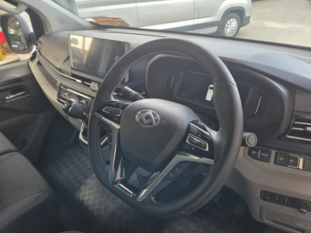 Maxus DELIVER 7 LUX 2.0 DIESEL 150BHP - Image 2
