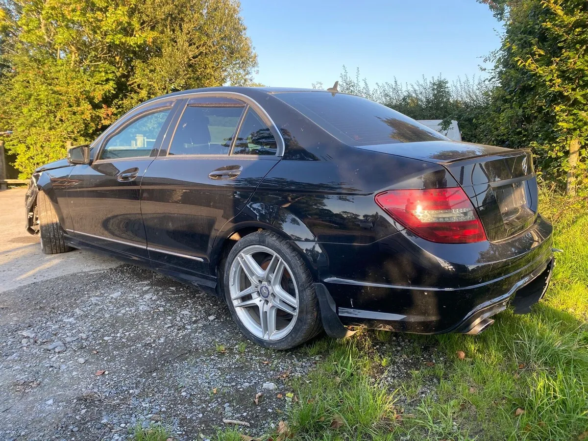 🟢 2014 MERCEDES C C220 CLASS BREAKING FOR PARTS - Image 4
