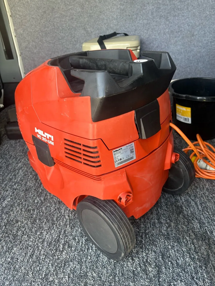 Hilti 20 VC UM 110V Vacuum Wet/ Dry - Image 2