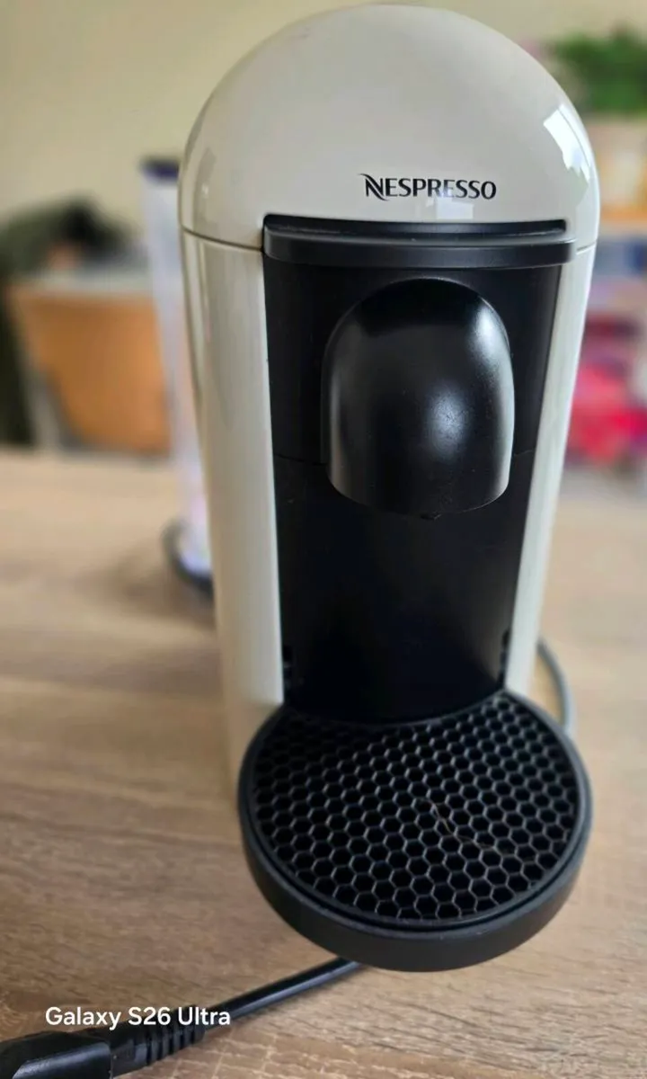Nespresso Vertuo coffee set - Image 1