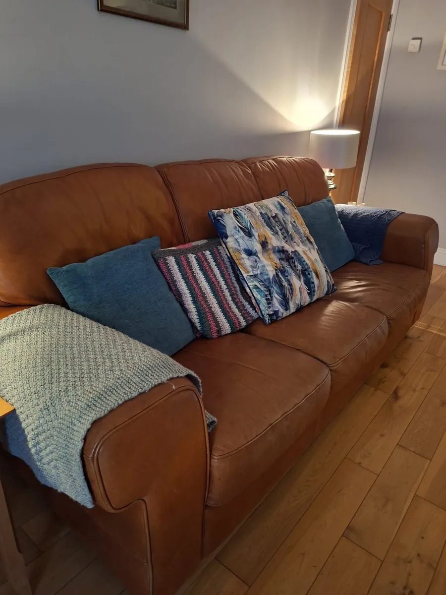 Italian Leather 3 Seater - Image 2