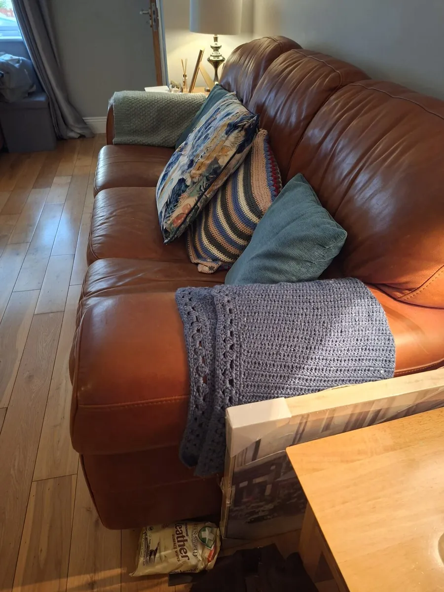 Italian Leather 3 Seater - Image 4