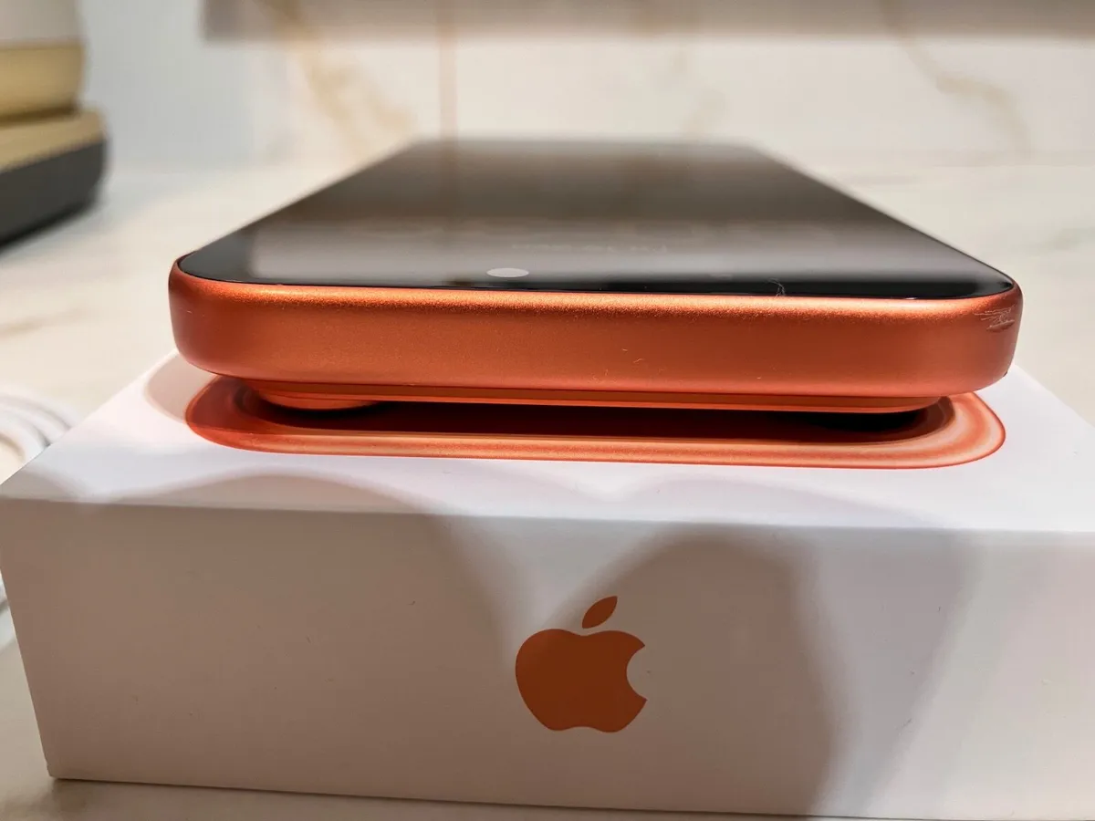 iPhone 17 Pro Max Cosmic Orange 256GB - Image 4