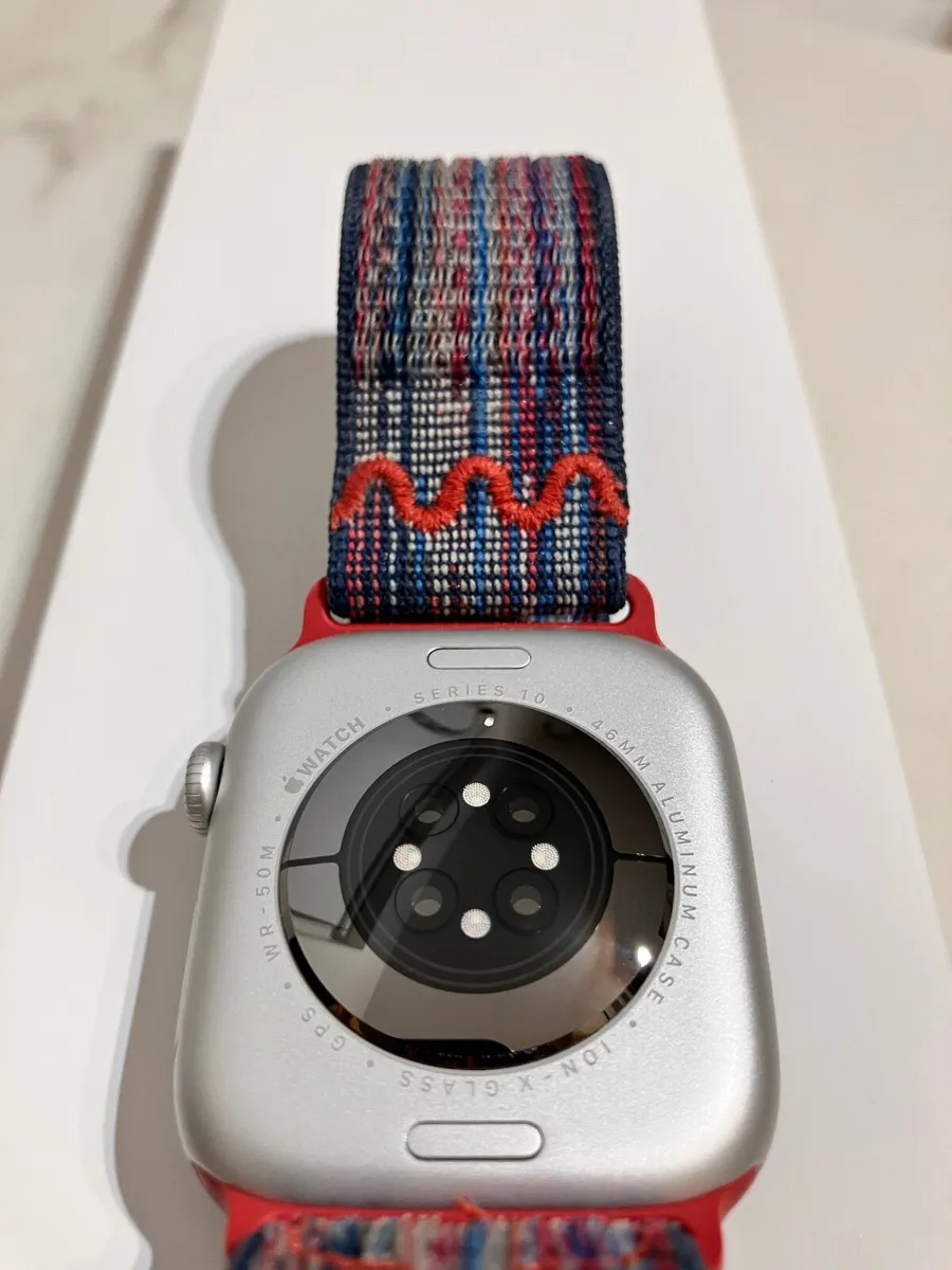 Apple Watch Series 10 Silver 46mm - Image 3