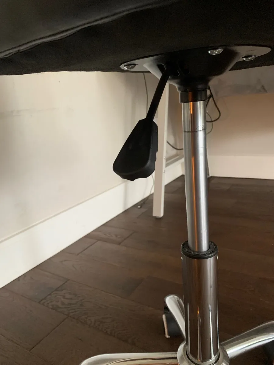Office swivel chair - Image 3