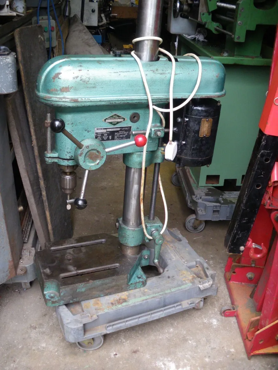 Pillar drill 'Meddings' 240 volts - Image 1
