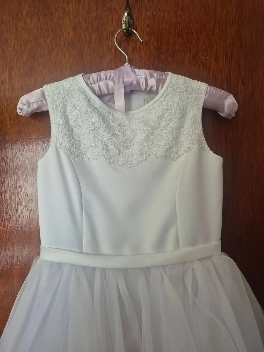 Communion dress - Image 2