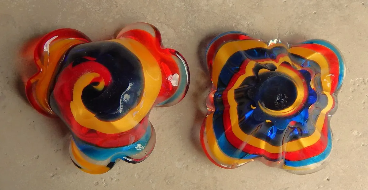 2 Folded Rim Glass Artwork Hand Made Bowls - Image 3