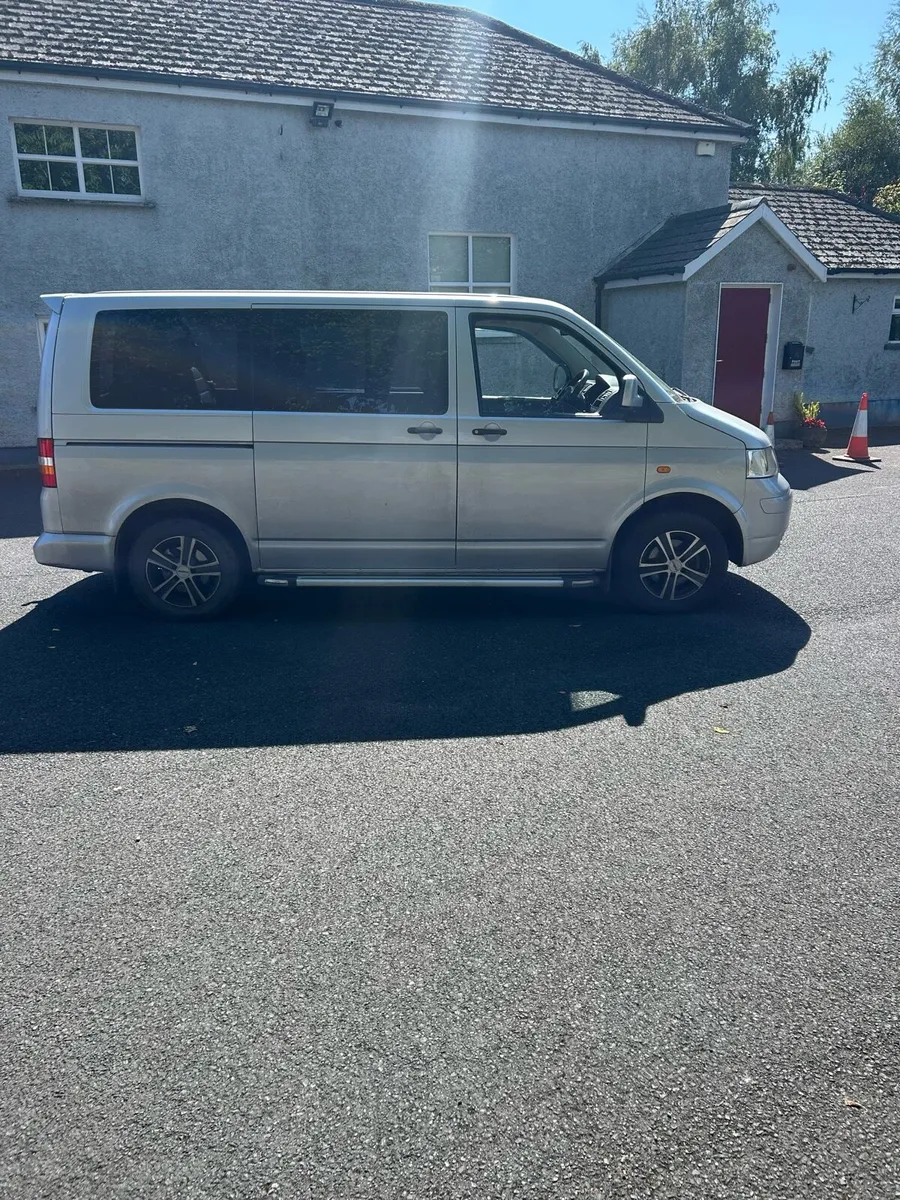 Vw 9 seater bus - Image 4