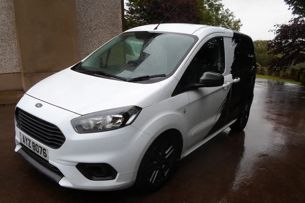 Ford Transit 2021 - Image 2