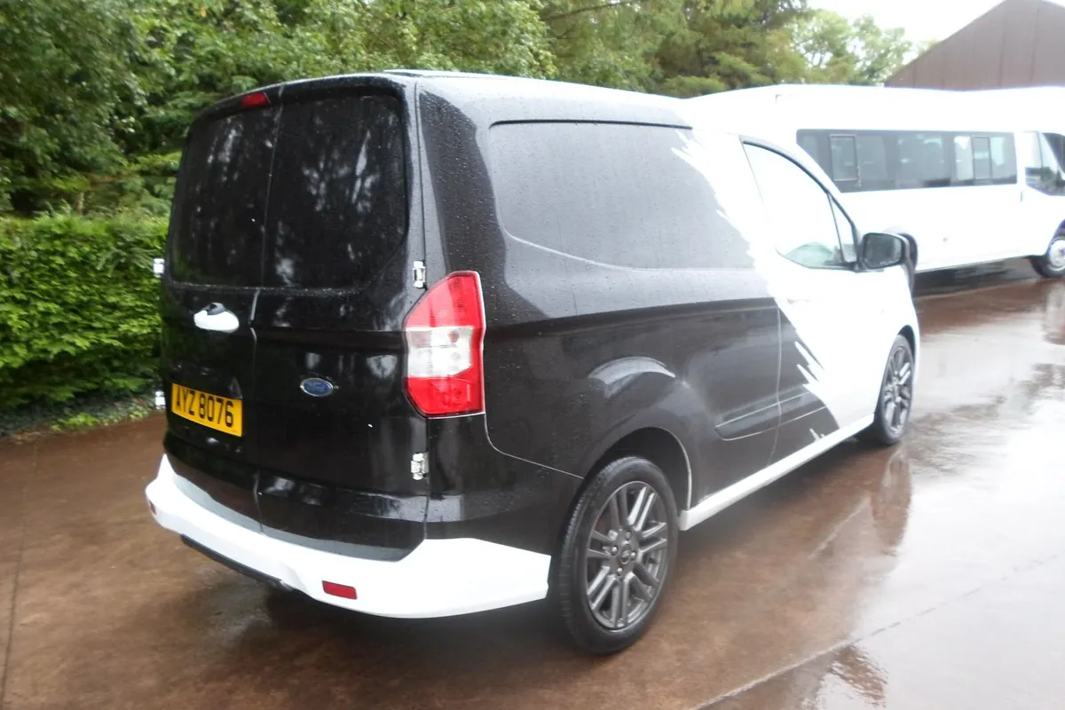 Ford Transit 2021 - Image 4