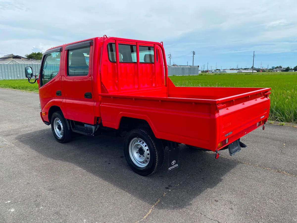 Toyota dyna 2006 5700km  from new - Image 4