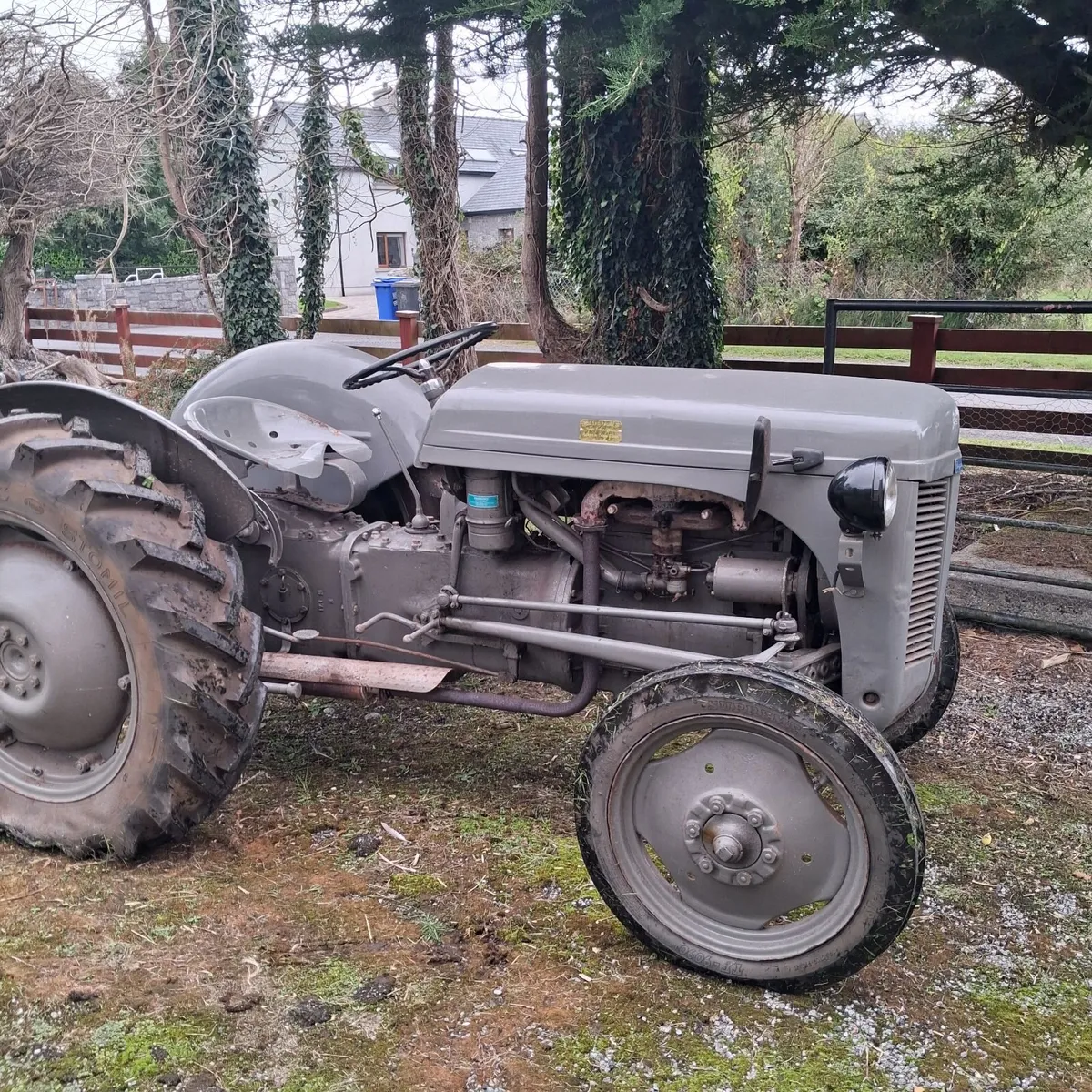 Vintage tractor Ferguson TVO 1950 - Image 3