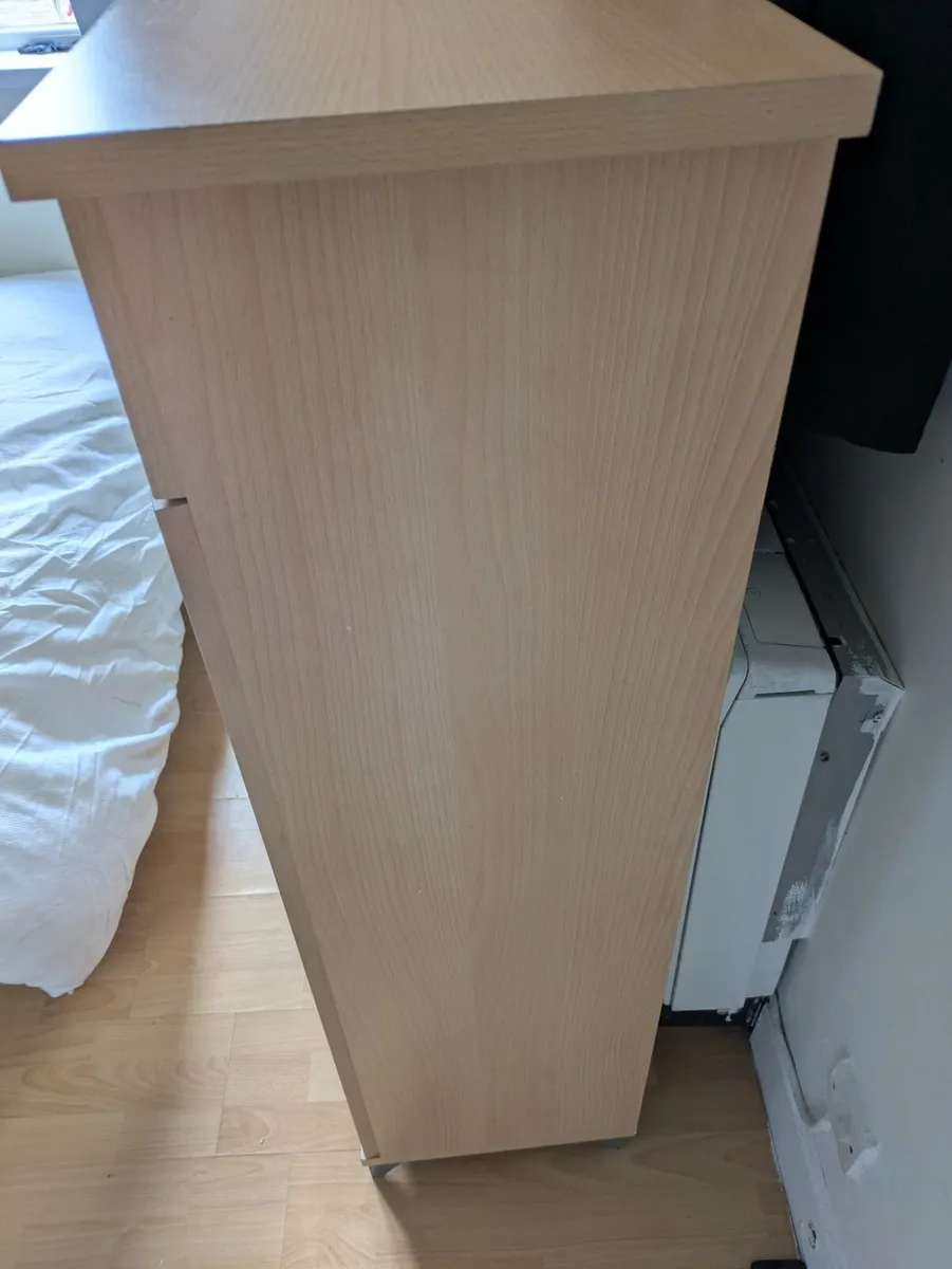 Cabinet - Image 1