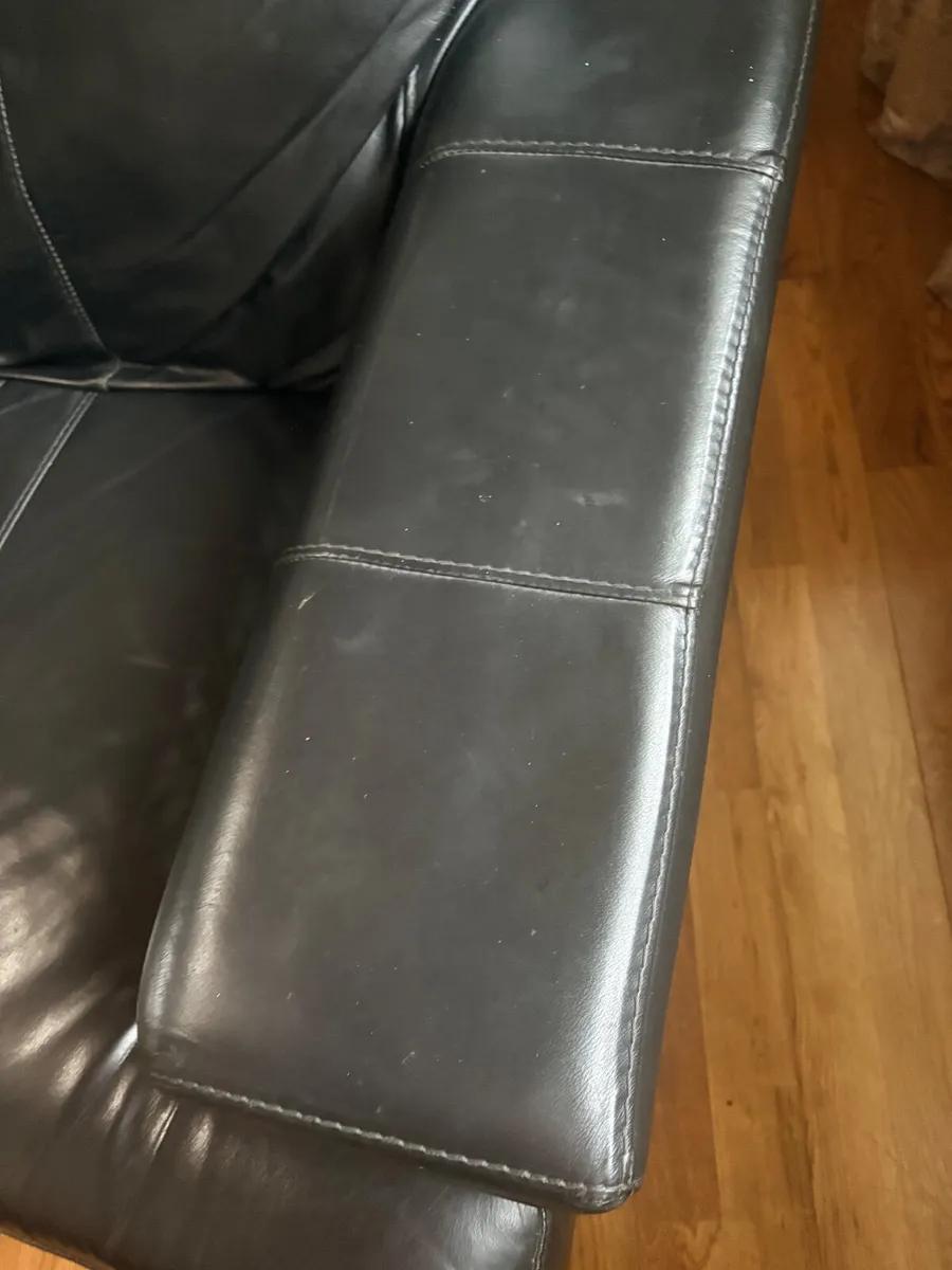 Sofa - Image 3