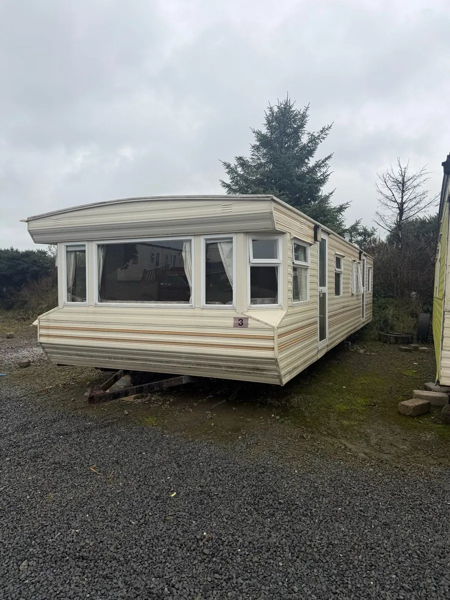 Willerby Granada 35 x 12 x 3 - Image 1