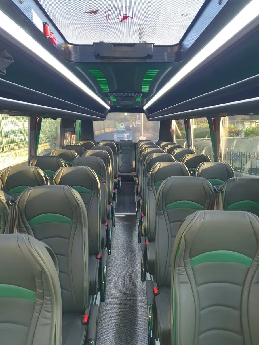 Iveco 33 Seater Midi Coach - Image 3