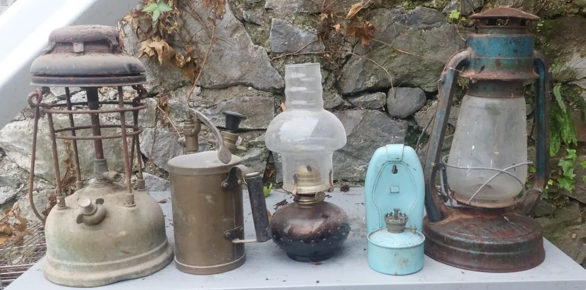 Vintage Lamps and brass sprayer