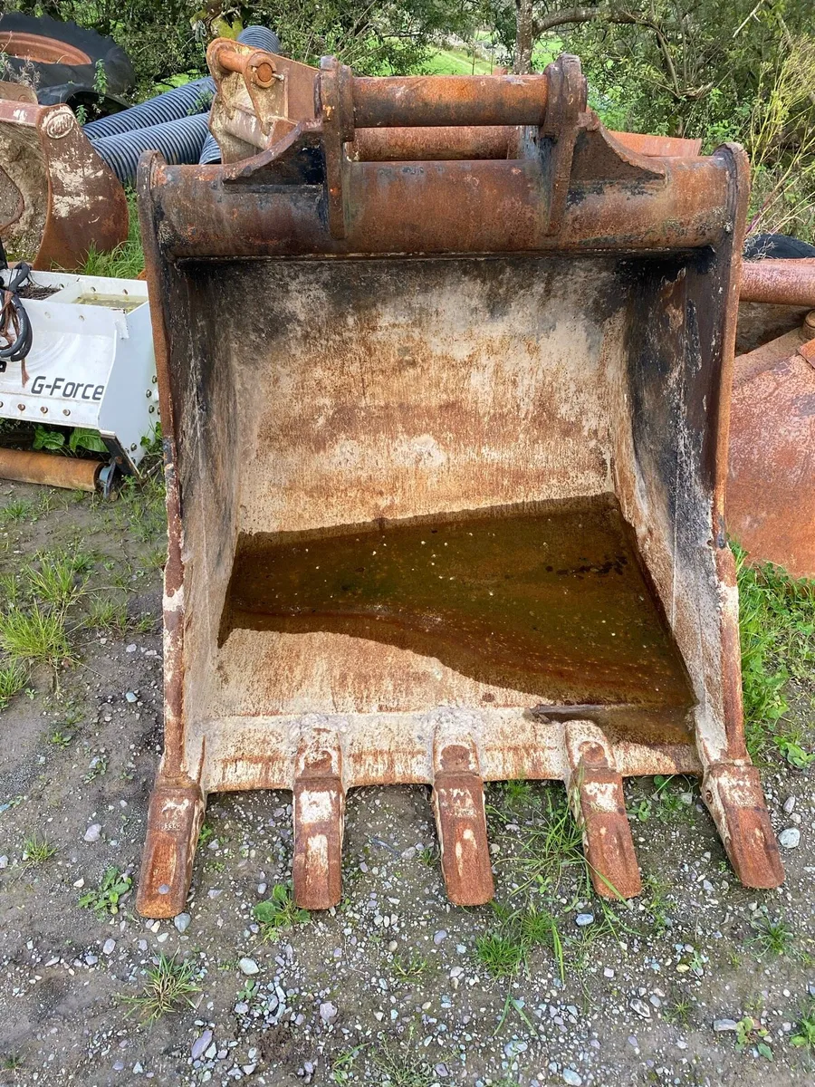 80mm loading bucket like new - Image 3