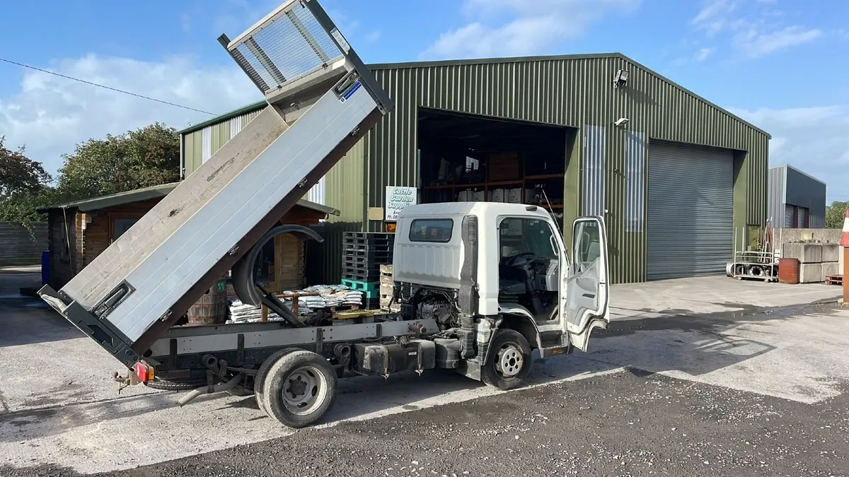 Mitsubishi Canter 2008 - Image 1