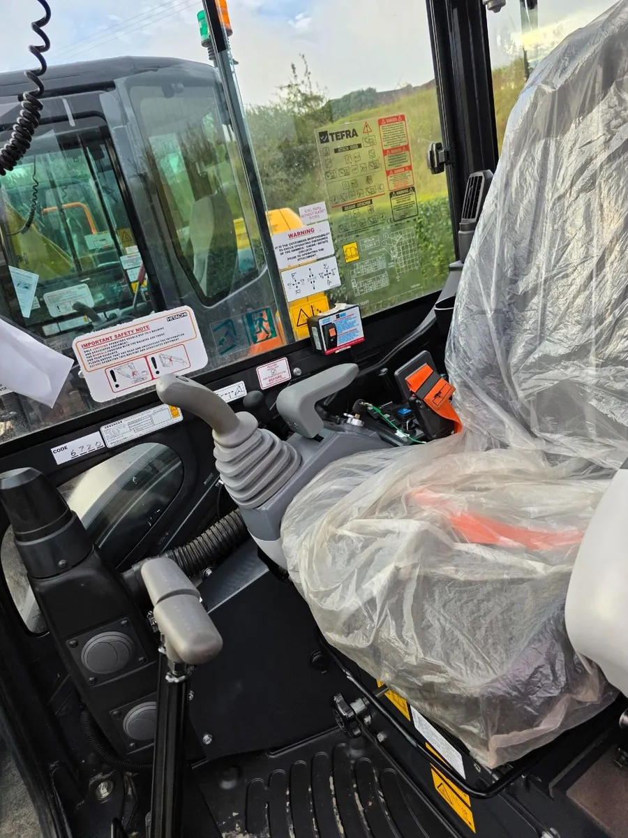 2025 Hitachi ZAXIS 26U 51hrs - Image 2