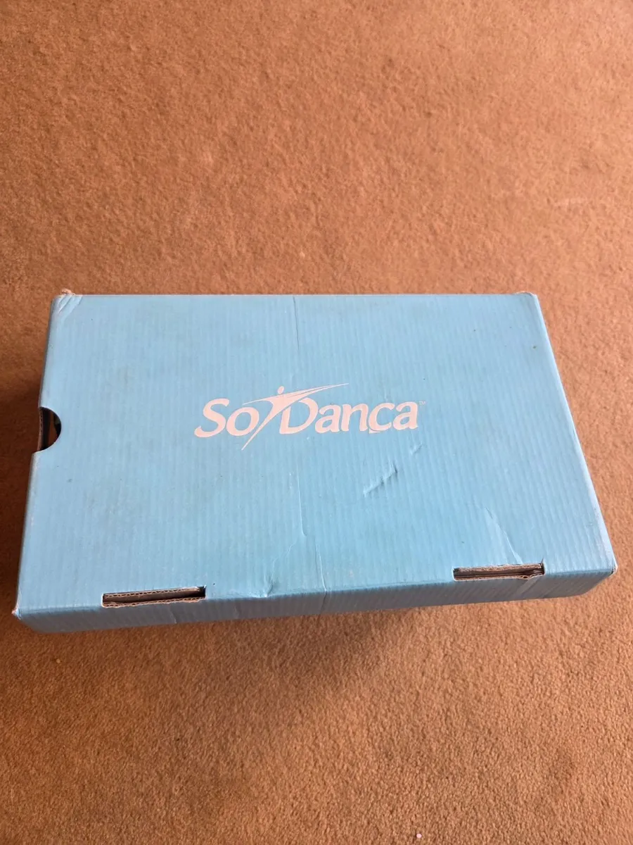 Dance shoes - Image 4
