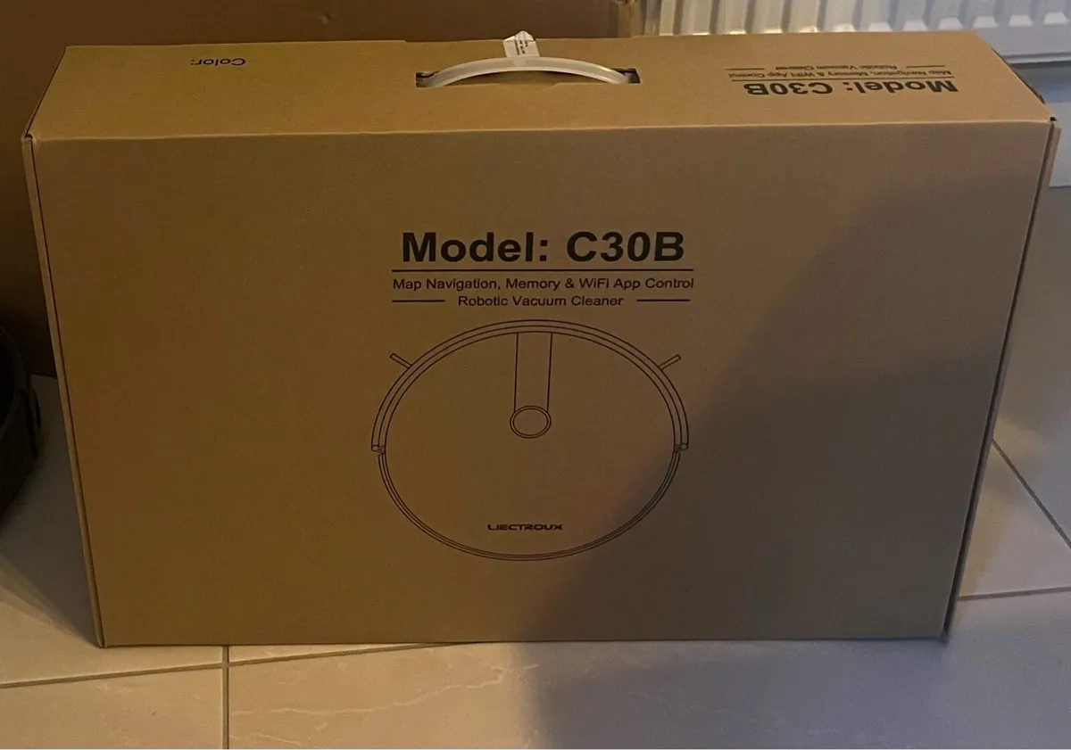 Robot  vacuum & mop - Image 1