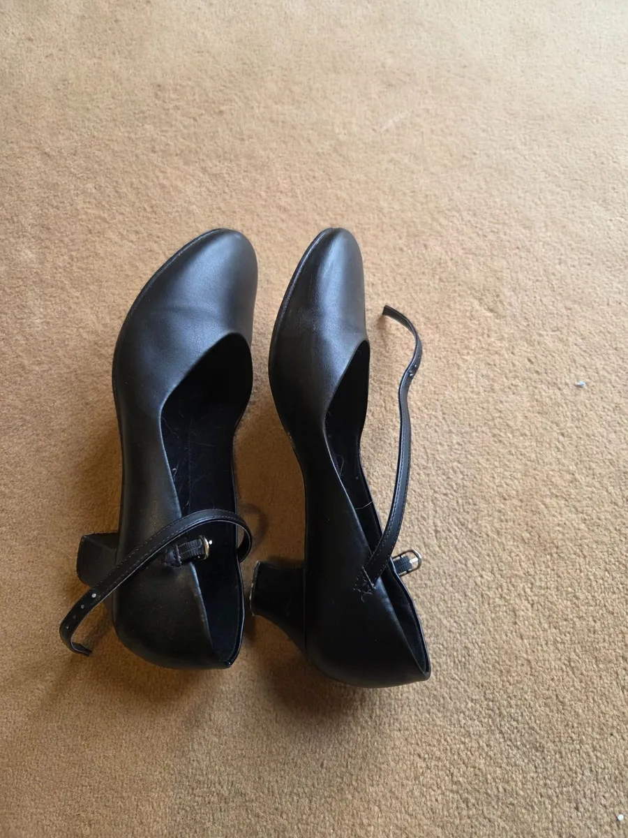 Dance shoes - Image 3