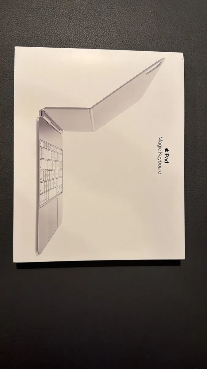 IPad Pro 13-inch Magic Keyboard only Sealed M4/M5 - Image 1