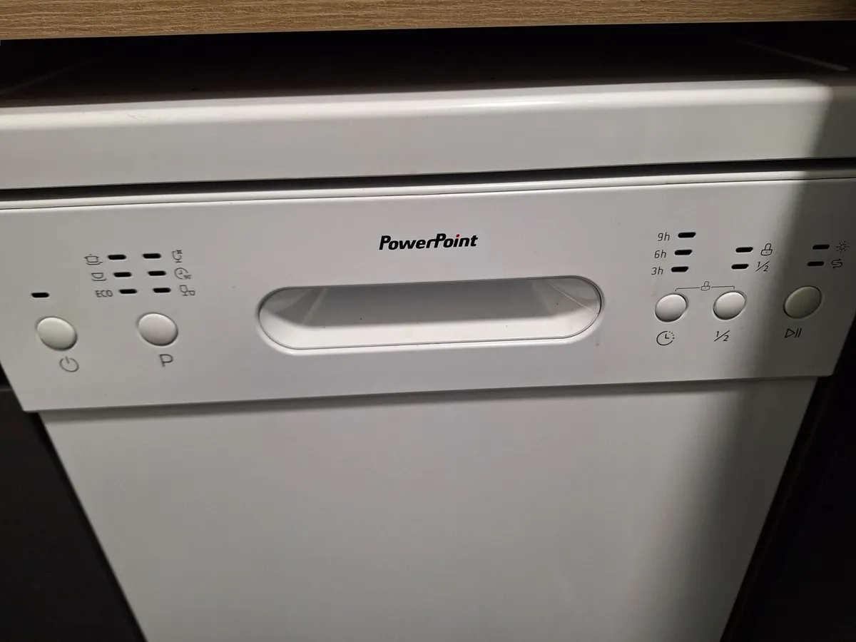 Freestanding dishwasher - Image 3