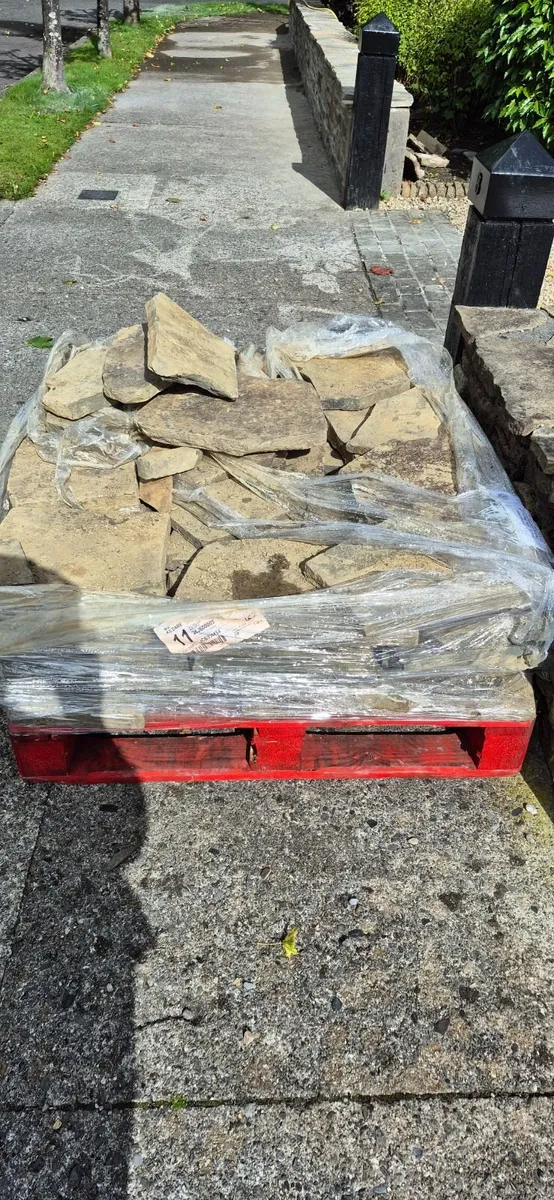 Sandstone crazy paving - Image 2