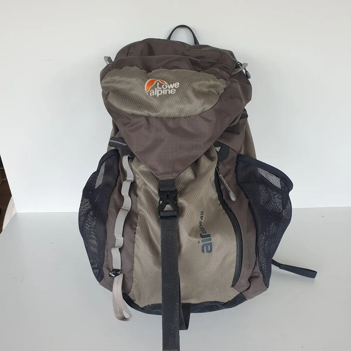 Lowe Alpine backpack Airzone 45 with platypus - Image 1