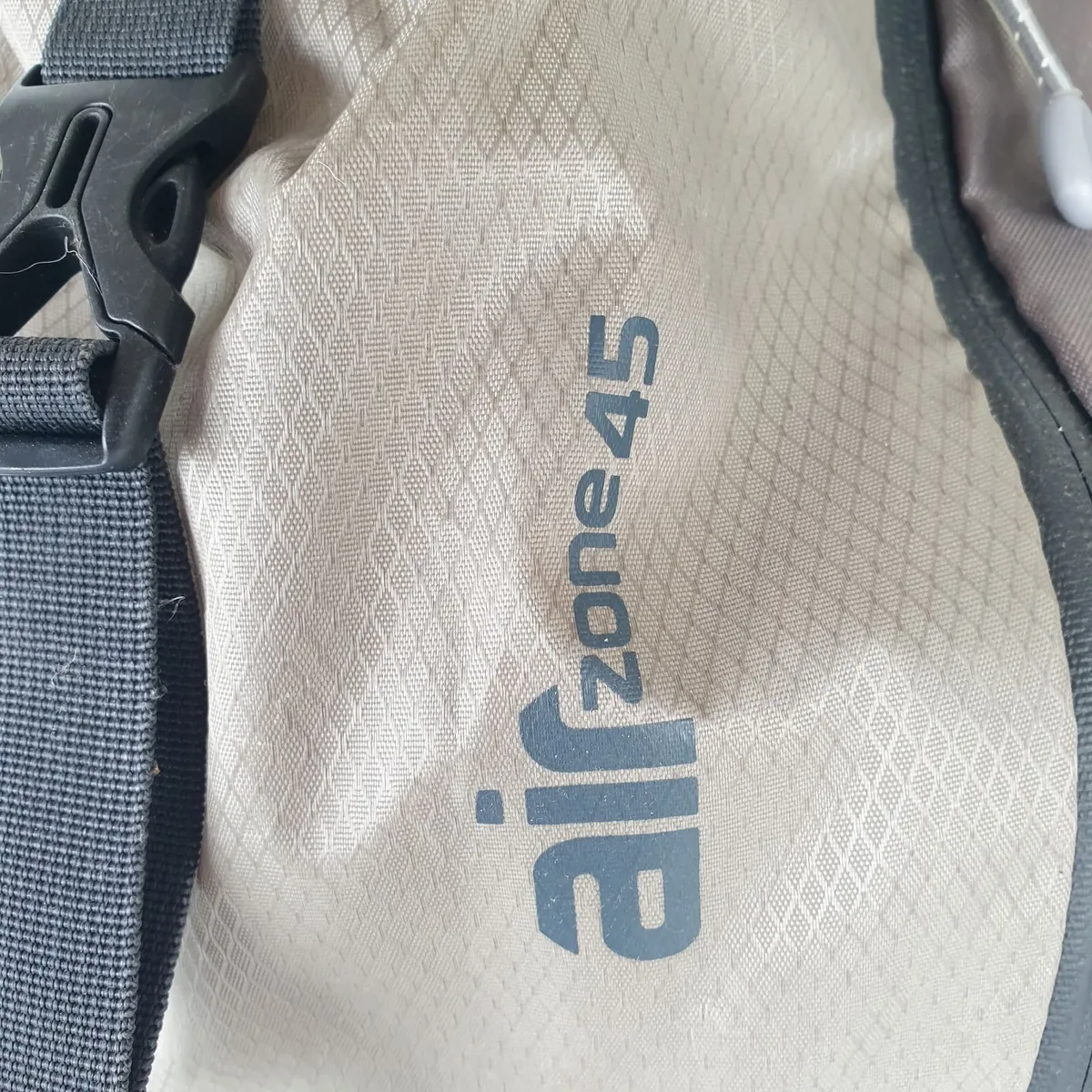 Lowe Alpine backpack Airzone 45 with platypus - Image 3