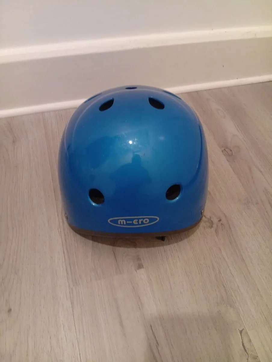 Quality Universal Helmet M-Size 2months old - Image 3