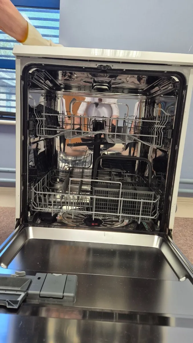 Dishwasher Electrolux 300 AirDry 5000 - Image 2
