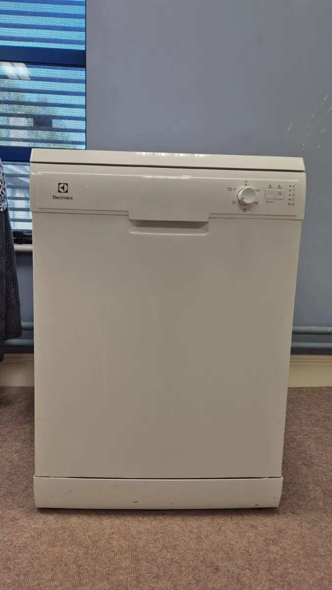 Dishwasher Electrolux 300 AirDry 5000 - Image 1