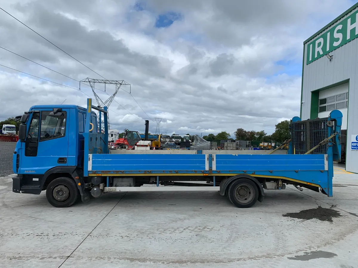 2013 IVECO EUROCARGO 7.5T DROPSIDE BEAVERTAIL - Image 2