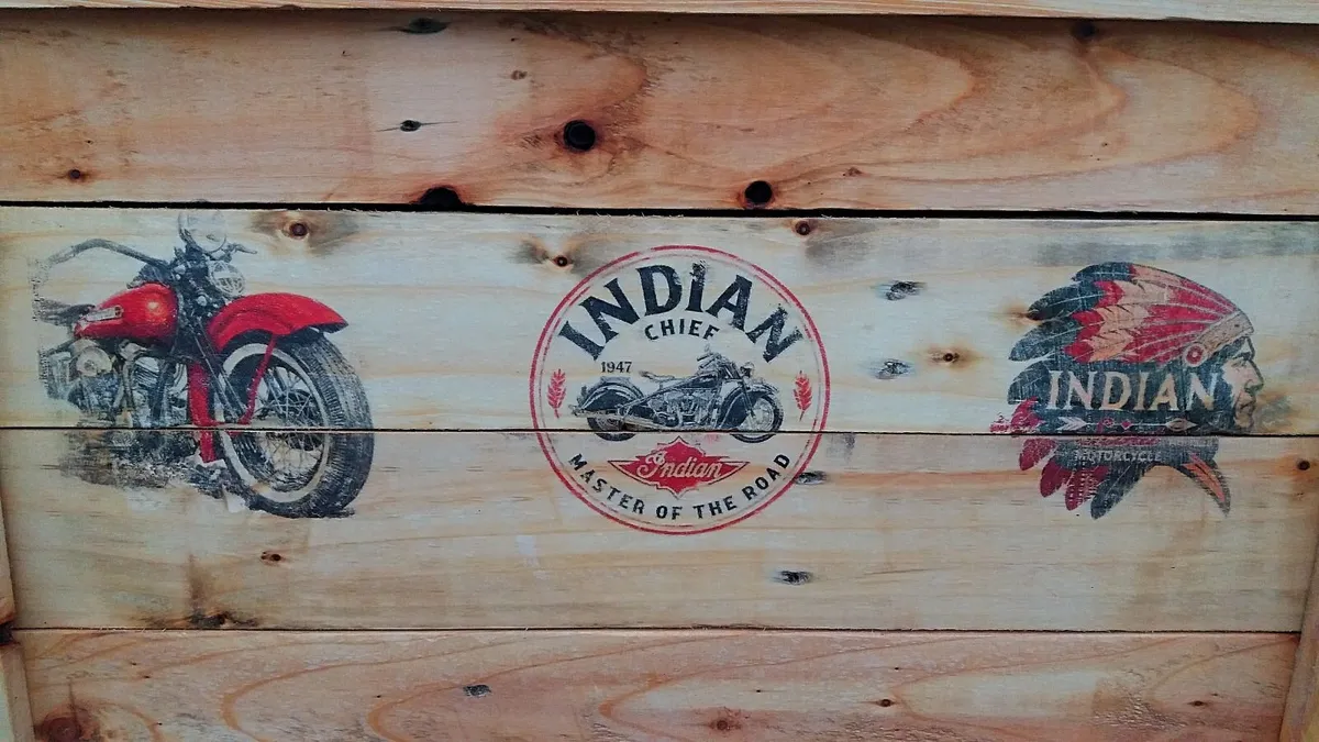 Rustic Vintage Style Indian Motorcycle woodart - Image 3