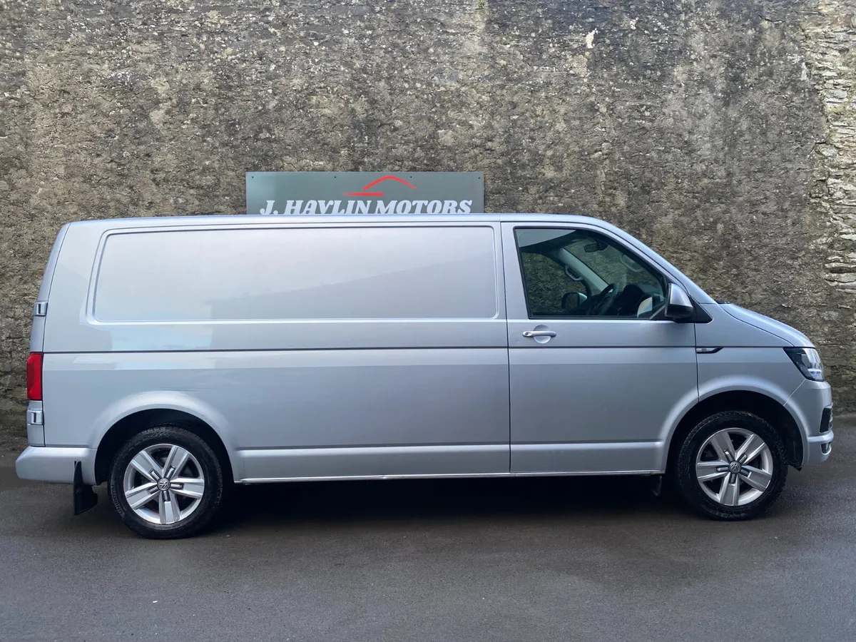 Oct 2017 Volkswagen Transporter T32 150 Highline - Image 2