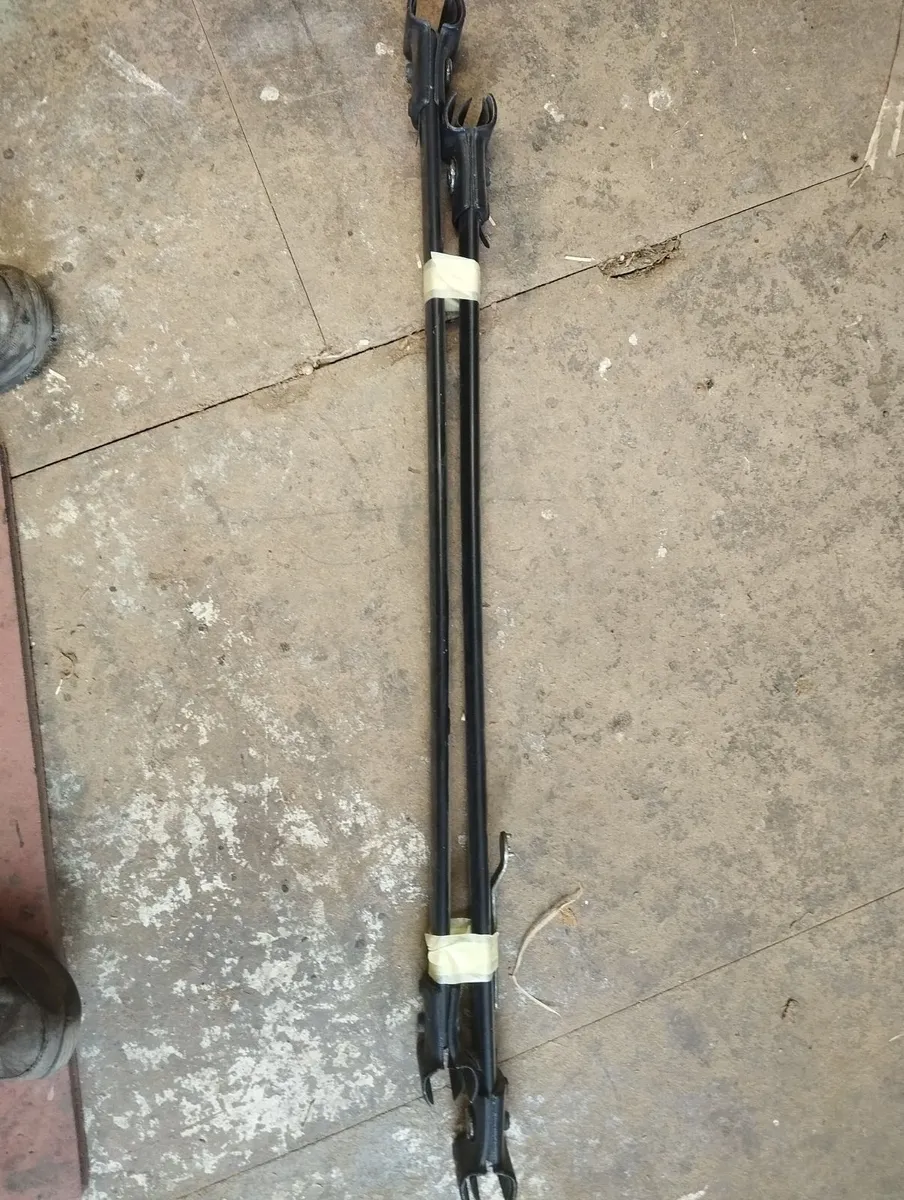 Roof bars/rails - Image 2