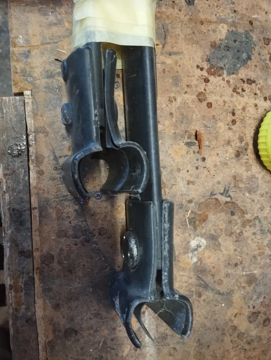 Roof bars/ rails car - Image 1