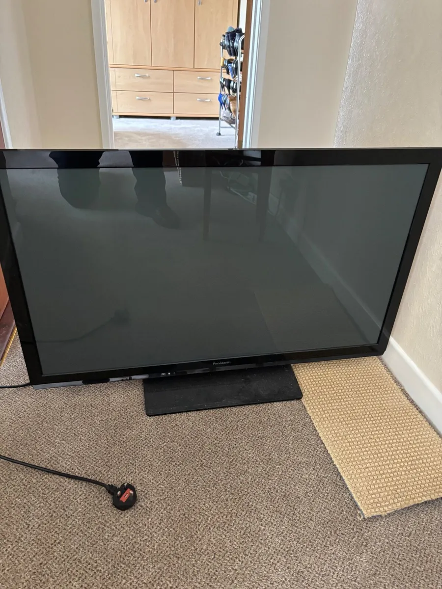 42 inch Panasonic television. - Image 2