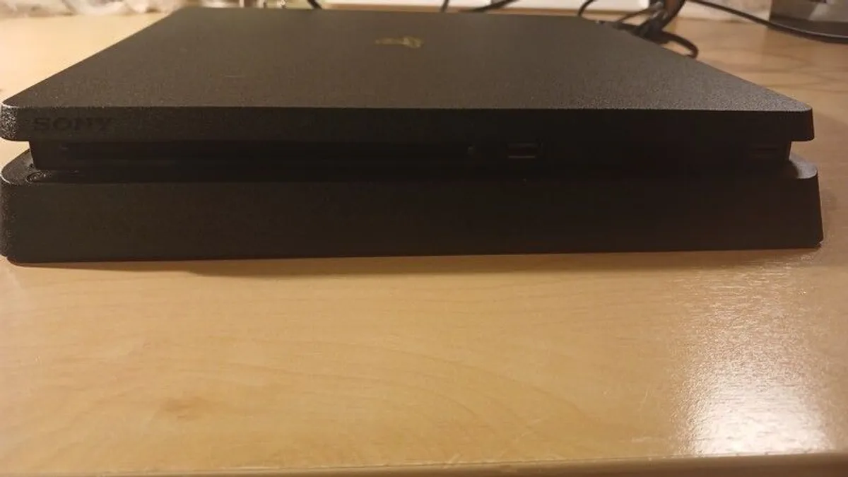 PS4 SLIM - Upgraded Storage 1TB - Image 2