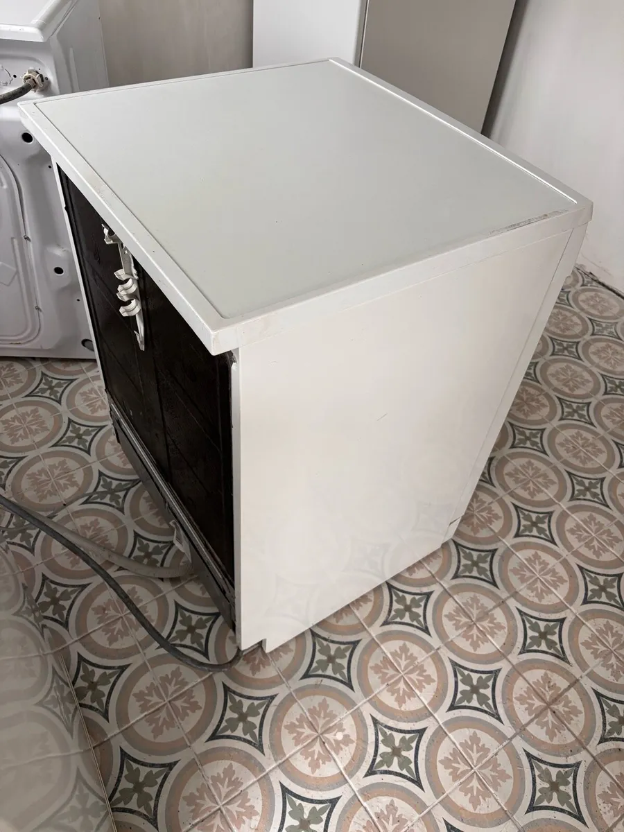 Freestanding Bosch serie 2 SilencePlus dishwasher - Image 4