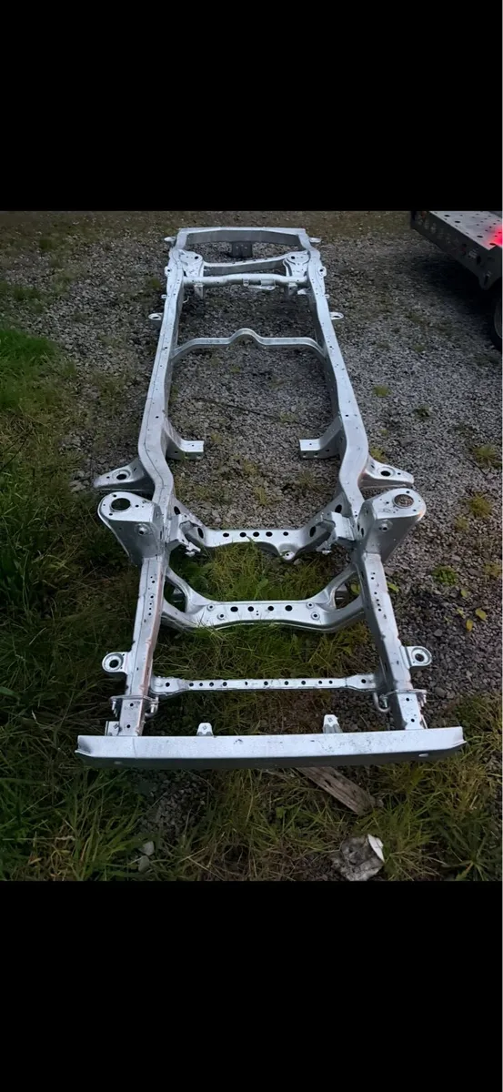 Galvanised chasis lwb Landcruiser 03-10 - Image 1