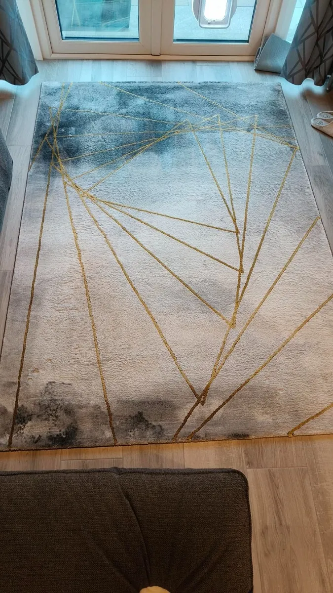 rug - Image 4