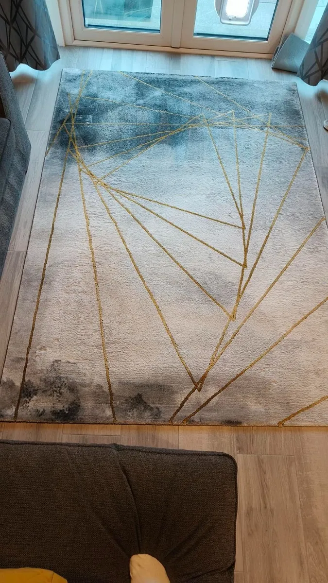 rug - Image 2