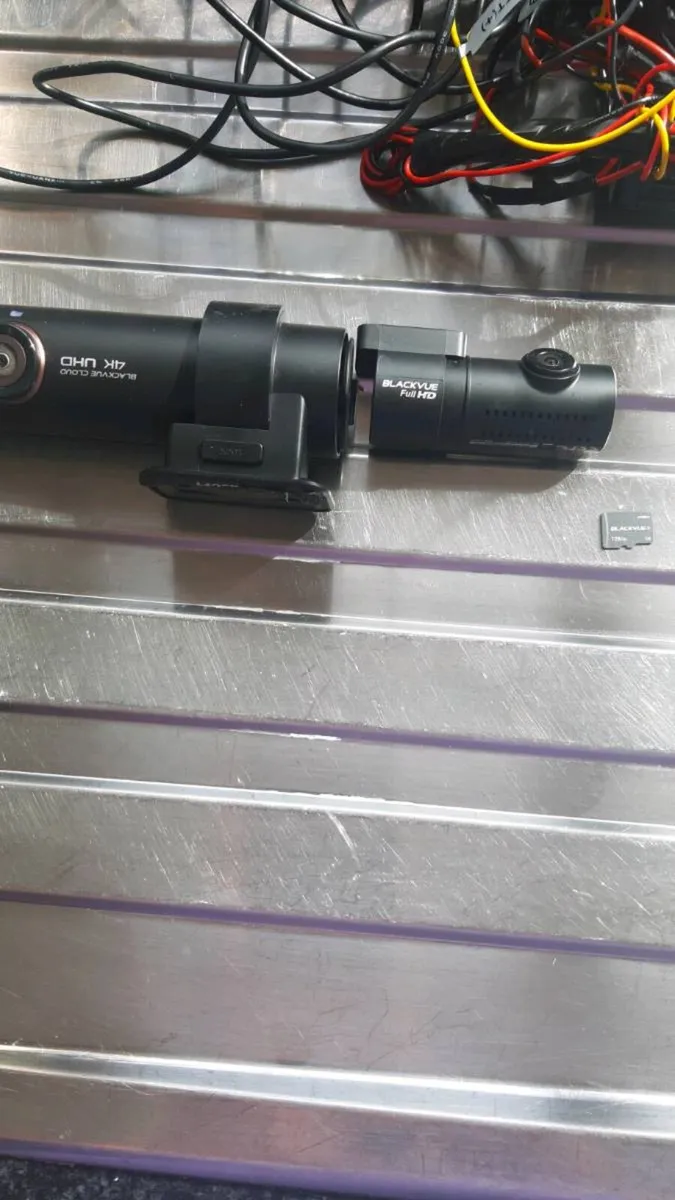 Blackvue front and rear blackvue dashcam - Image 4