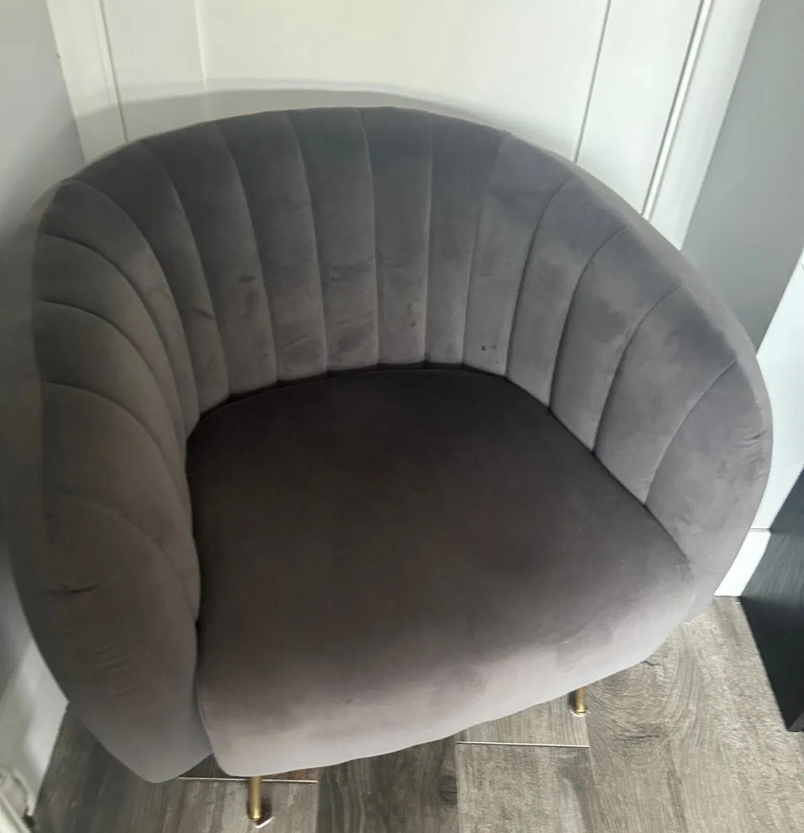Accent Chair - Image 1