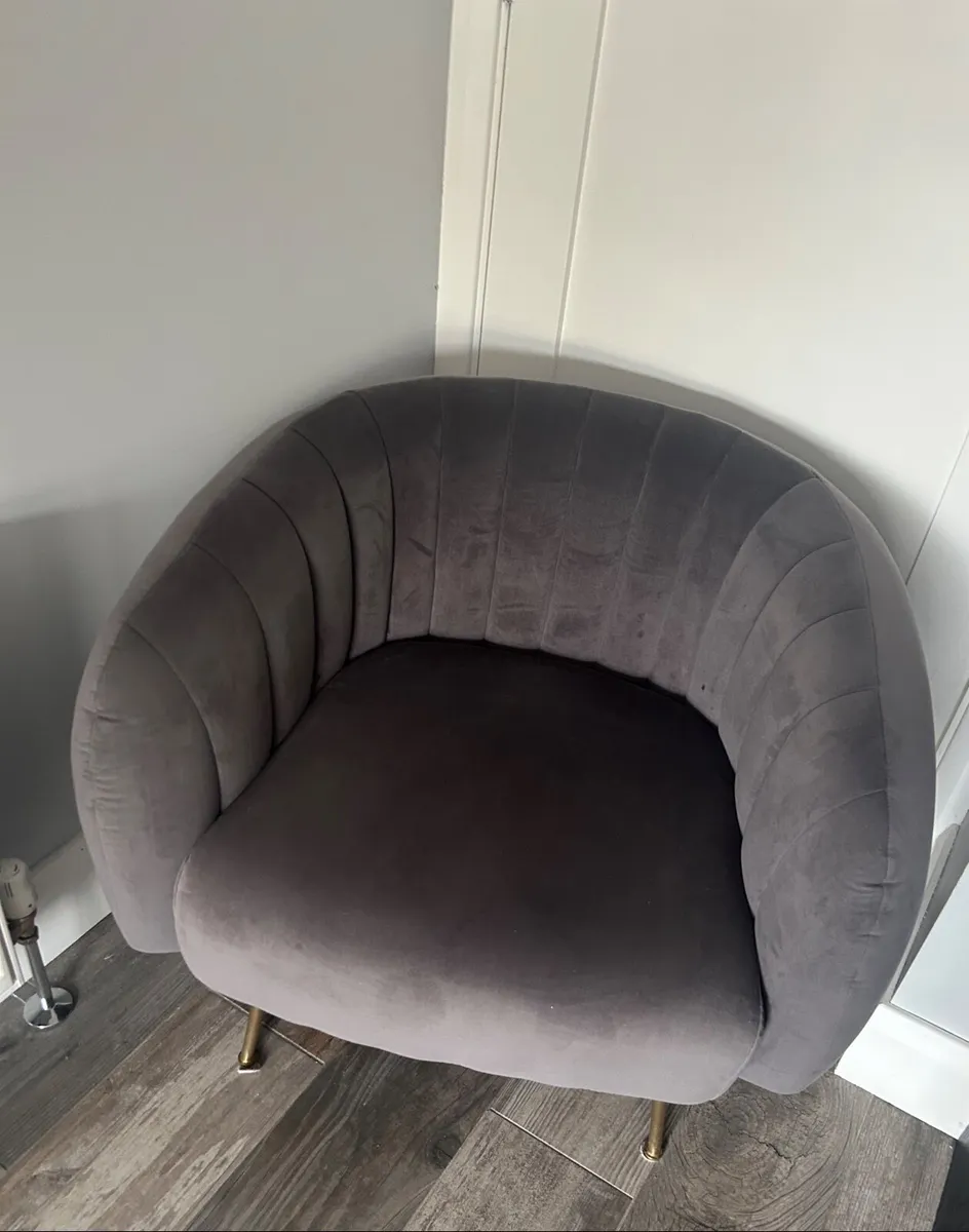 Accent Chair - Image 3